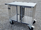 1 of 2 slaapplaatsen GIANT Titan hondenshowwagen