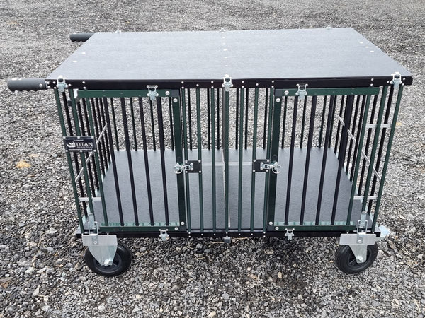 1 of 2 slaapplaatsen JUMBO Titan hondenshowwagen