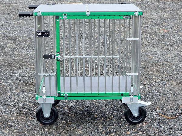 1 slaapplaats GROTE Titan hondenshowwagen